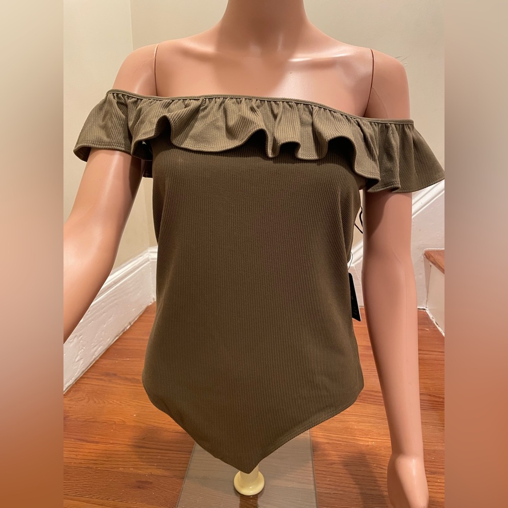 Express women ribbed ruffle off the shoulder thong bodysuit medium, olive green